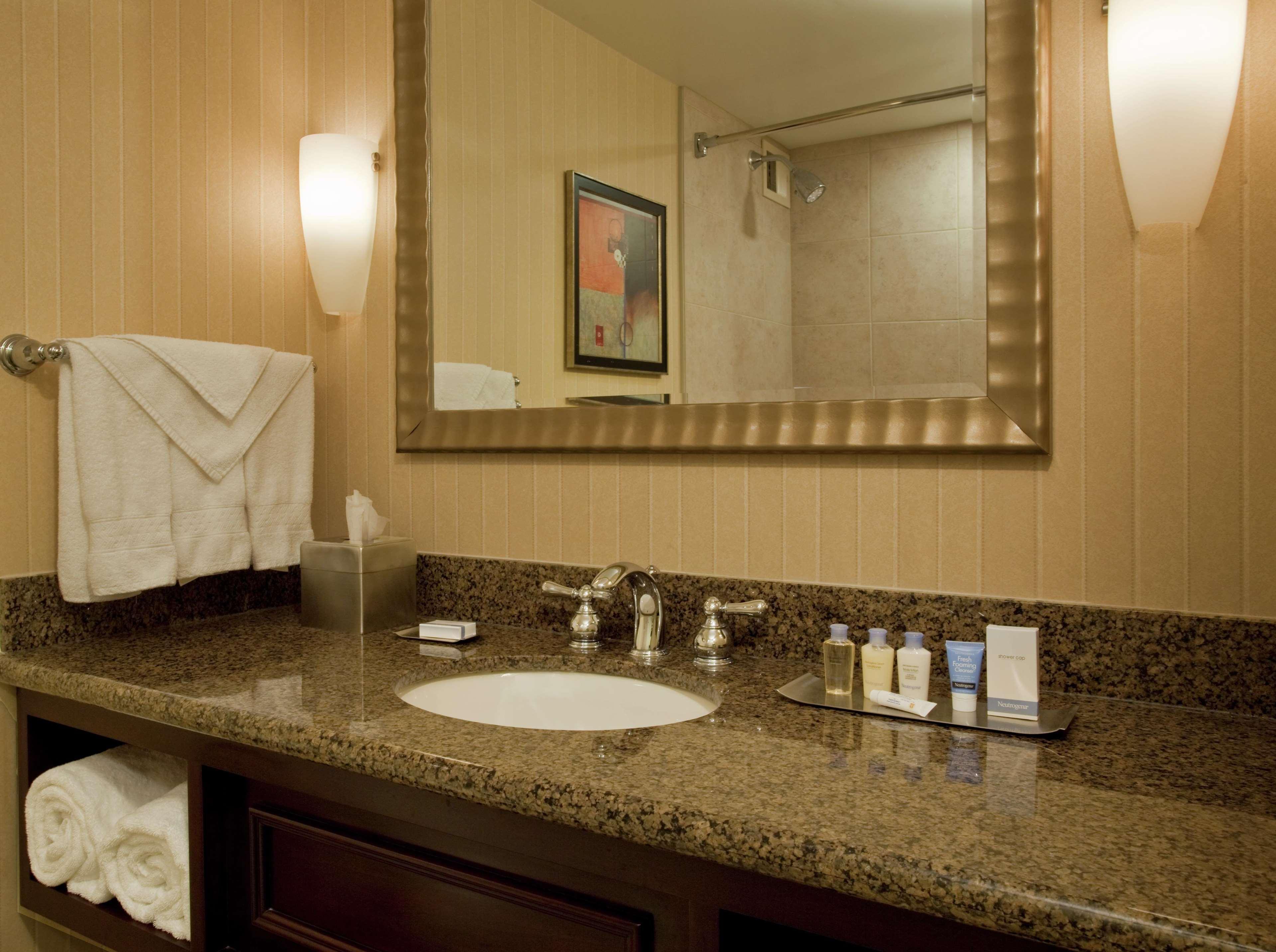 Doubletree By Hilton Syracuse 4*