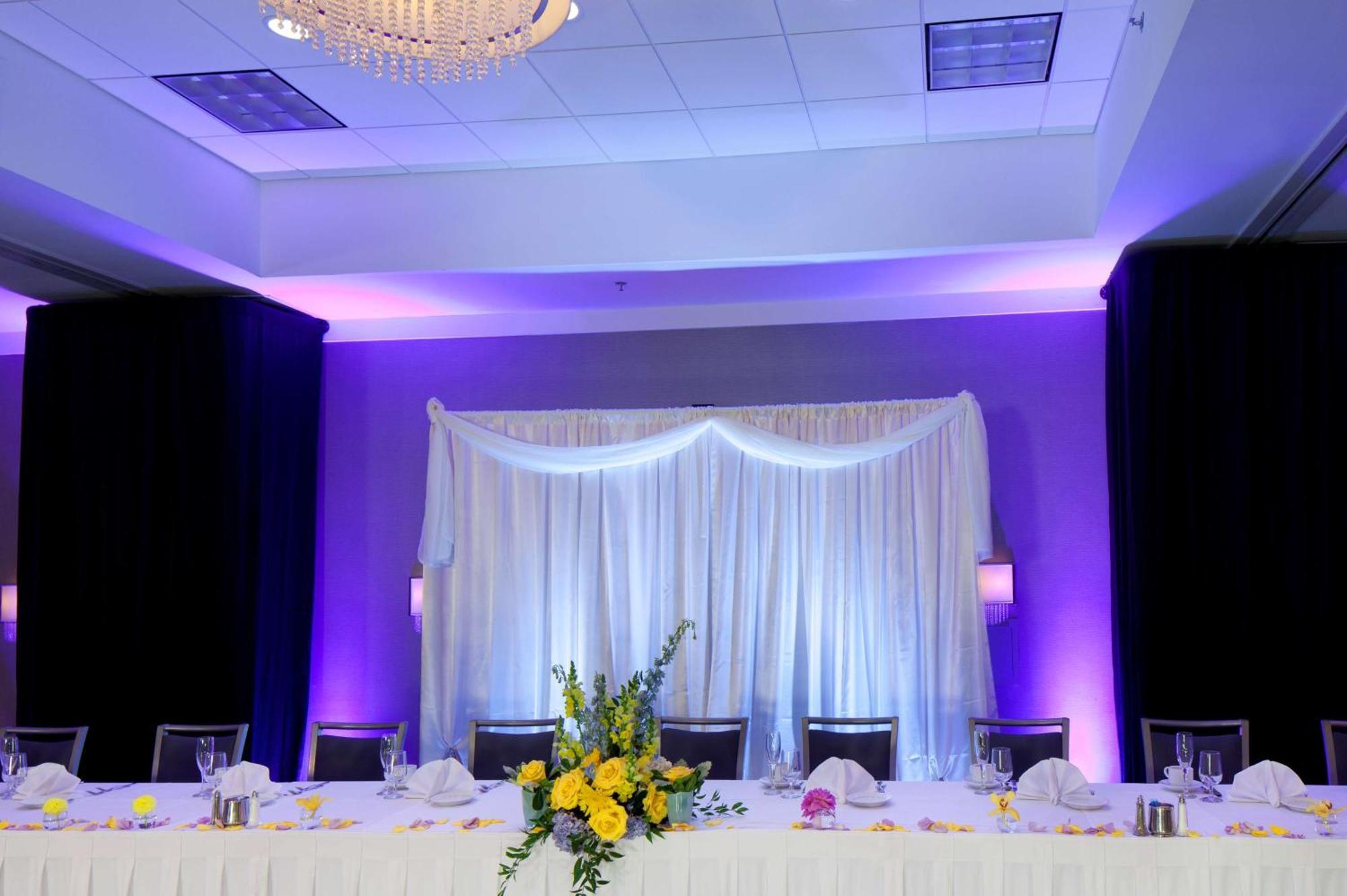 Doubletree By Hilton Syracuse East Syracuse
