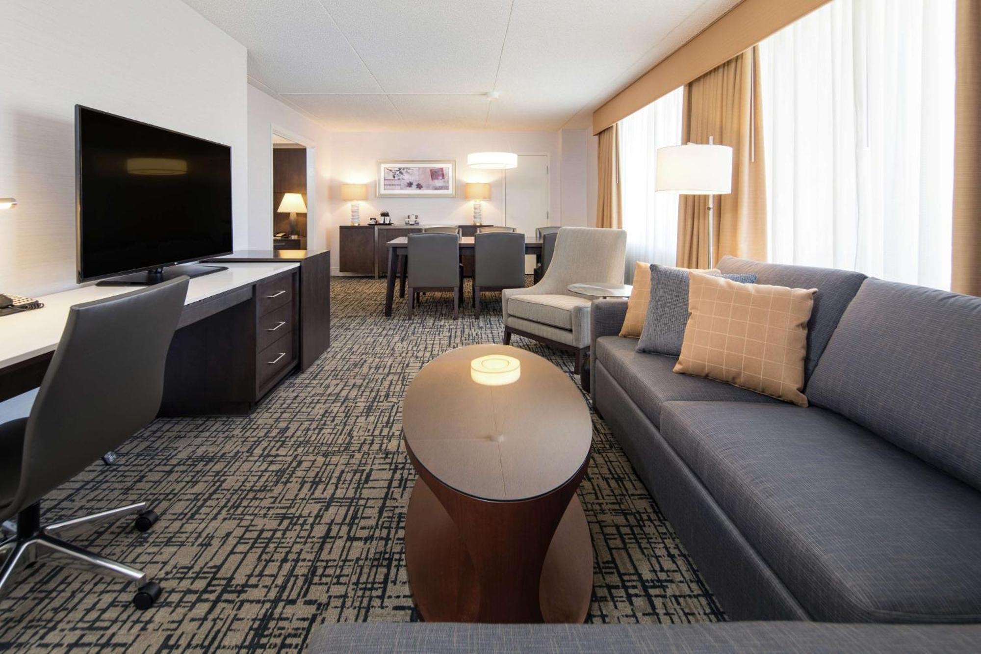 Hotel Doubletree By Hilton Syracuse East Syracuse