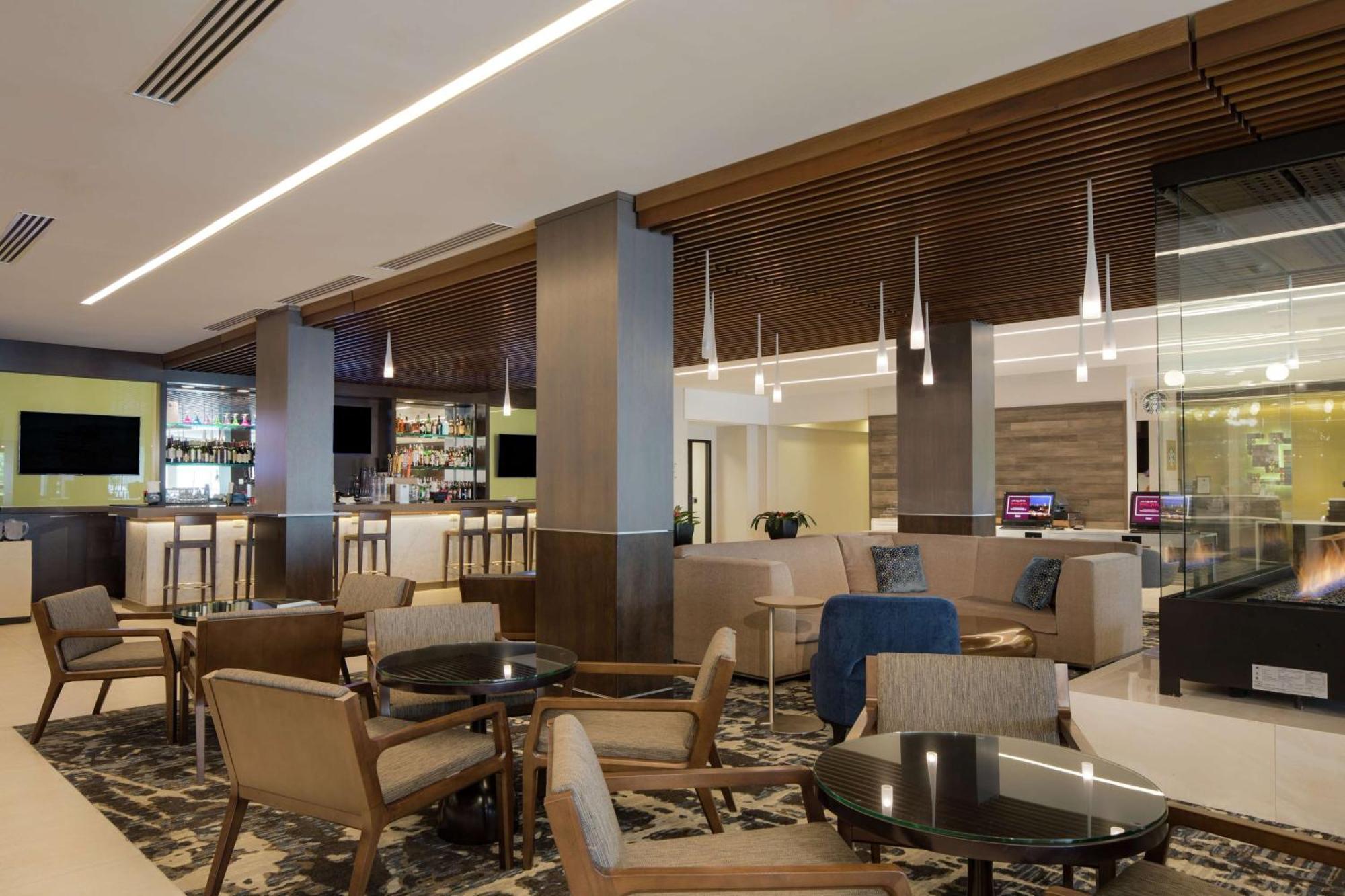 Doubletree By Hilton Syracuse Hotel 4*