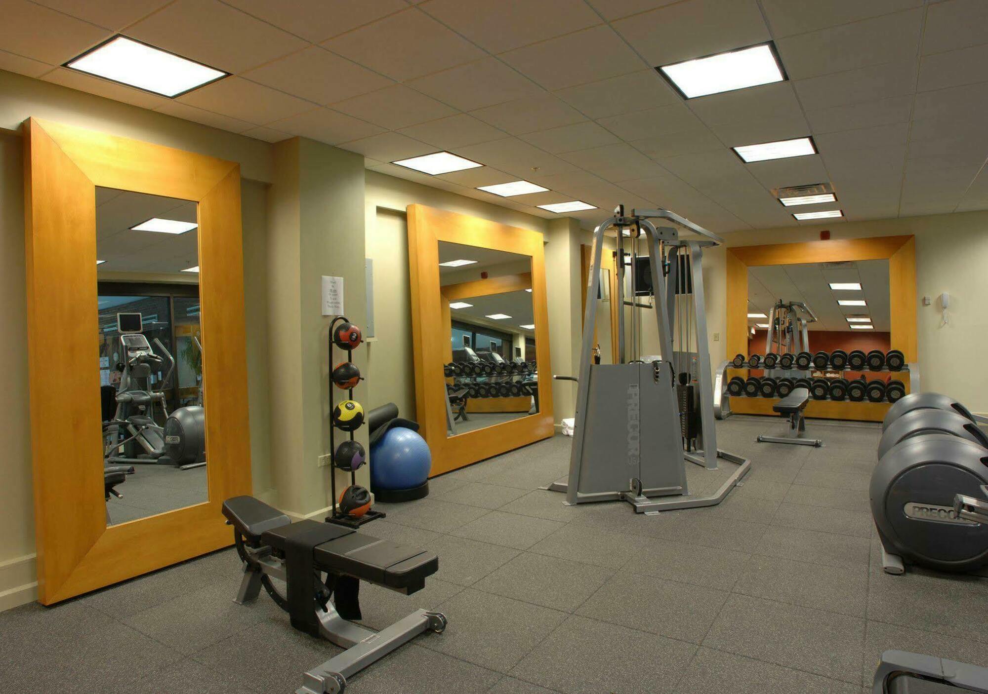 Doubletree By Hilton Syracuse Hotel East Syracuse